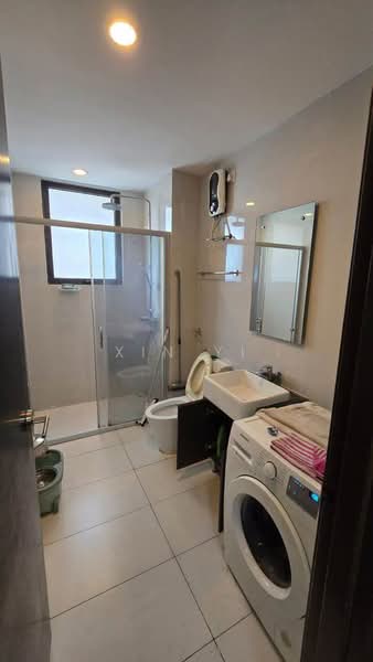 Kondominium untuk Dijual di Amberside @ Country Garden Danga Bay - Xin Yi - Bathroom - PropertyGuru.com.my