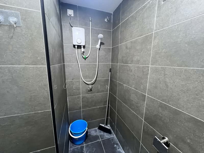 Servis Apartment untuk Disewa di Midas @ Seri Alam - Sue Jin Tee - Bathroom - PropertyGuru.com.my