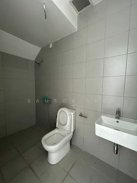 2-storey Terraced House for Sale in Bandar Country Homes (Rawang) - Samson Lee - Bathroom - PropertyGuru.com.my