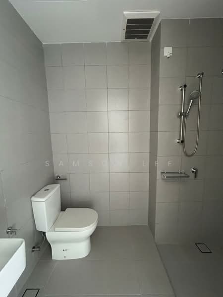 2-storey Terraced House for Sale in Bandar Country Homes (Rawang) - Samson Lee - Bathroom - PropertyGuru.com.my