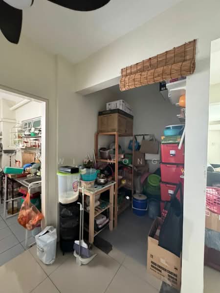 Apartment for Sale at Idaman Residence - Wil Mong - Kitchen - PropertyGuru.com.my