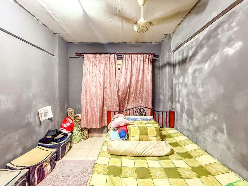 Untuk Dijual - Desa Mentari Flat (Block 2)