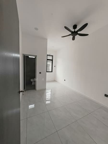 Rumah Teres untuk Disewa di Bukit Beruang (Bukit Baru) - Macy G - Interior - PropertyGuru.com.my