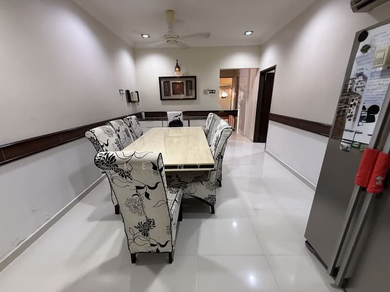 2-storey Terraced House for Sale in Bandar Bukit Tinggi (Klang) - Kenny Ng - Dining Room - PropertyGuru.com.my