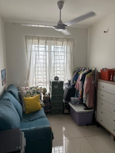 Service Residence for Sale at Sentrovue - Jaleela Banu Ahmad - Living Room - PropertyGuru.com.my