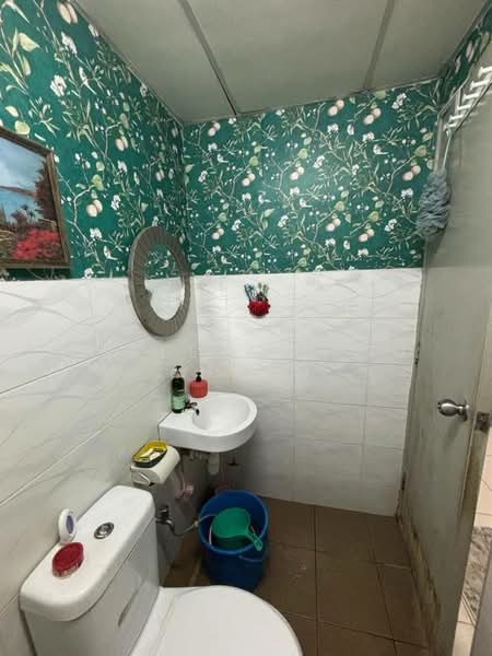 Service Residence for Sale at Sentrovue - Jaleela Banu Ahmad - Bathroom - PropertyGuru.com.my