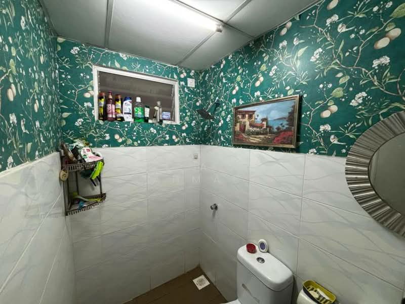 Service Residence for Sale at Sentrovue - Jaleela Banu Ahmad - Bathroom - PropertyGuru.com.my
