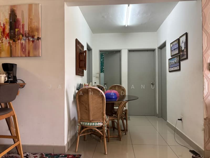 Service Residence for Sale at Sentrovue - Jaleela Banu Ahmad - Dining Room - PropertyGuru.com.my
