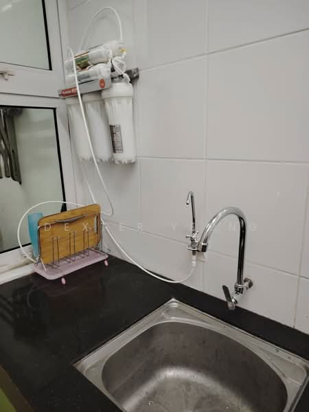 Servis Apartment untuk Disewa di De Centrum Residences - Dexter Yeong - Kitchen - PropertyGuru.com.my