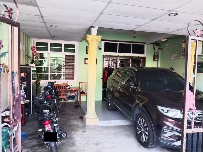 Rumah Teres 1 Tingkat untuk Dijual di Muar (Johor) - Azlan Ismail aiproperty - Exterior - PropertyGuru.com.my