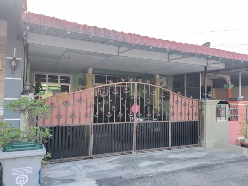 Rumah Teres 1 Tingkat untuk Dijual di Muar (Johor) - Azlan Ismail aiproperty - Exterior - PropertyGuru.com.my
