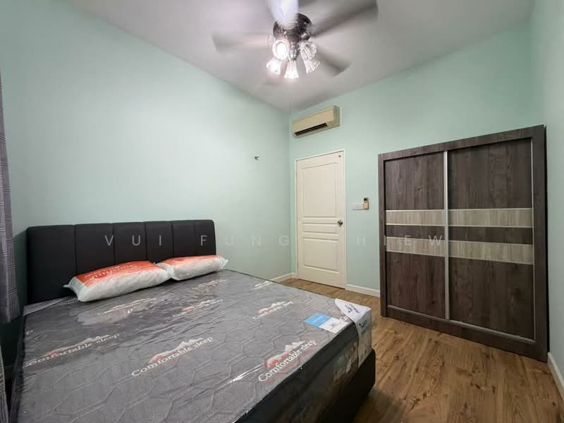Kondominium untuk Disewa di Alam Damai - Vui Fung Chiew - Bedroom - PropertyGuru.com.my
