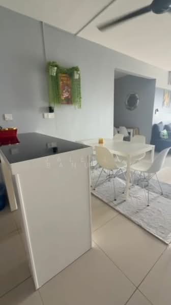 Service Residence for Rent at Sentrovue - Jaleela Banu Ahmad - Dining Room - PropertyGuru.com.my