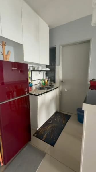 Service Residence for Rent at Sentrovue - Jaleela Banu Ahmad - Kitchen - PropertyGuru.com.my