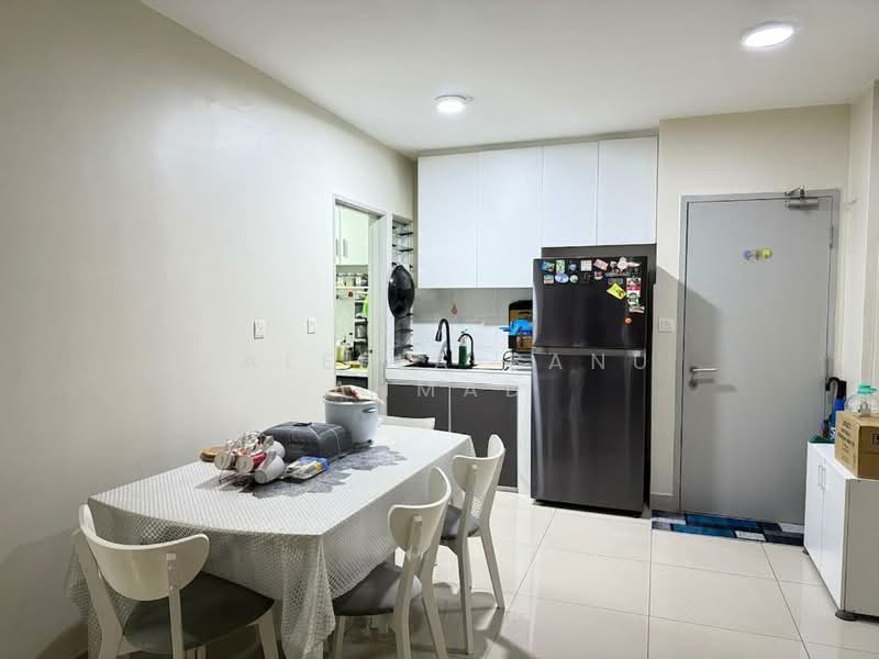 Service Residence for Rent at Sentrovue - Jaleela Banu Ahmad - Kitchen - PropertyGuru.com.my