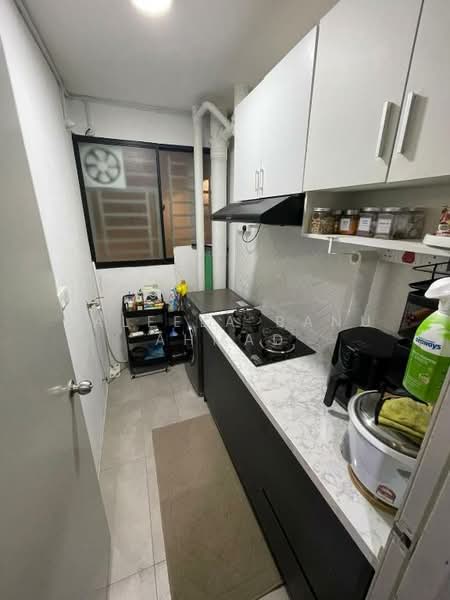 Service Residence for Rent at Sentrovue - Jaleela Banu Ahmad - Kitchen - PropertyGuru.com.my