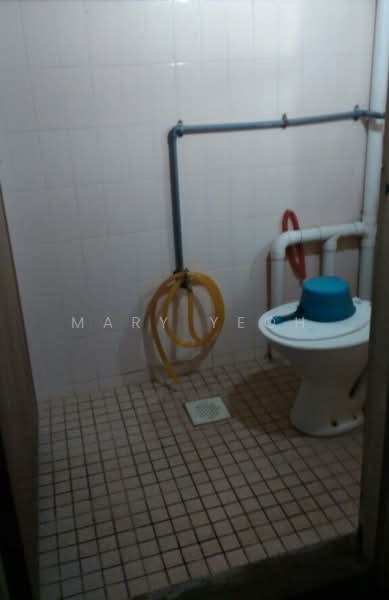 Rumah Flat untuk Dijual di Seksyen 2 Wangsa Maju Flat - Mary Yeoh - Bathroom - PropertyGuru.com.my
