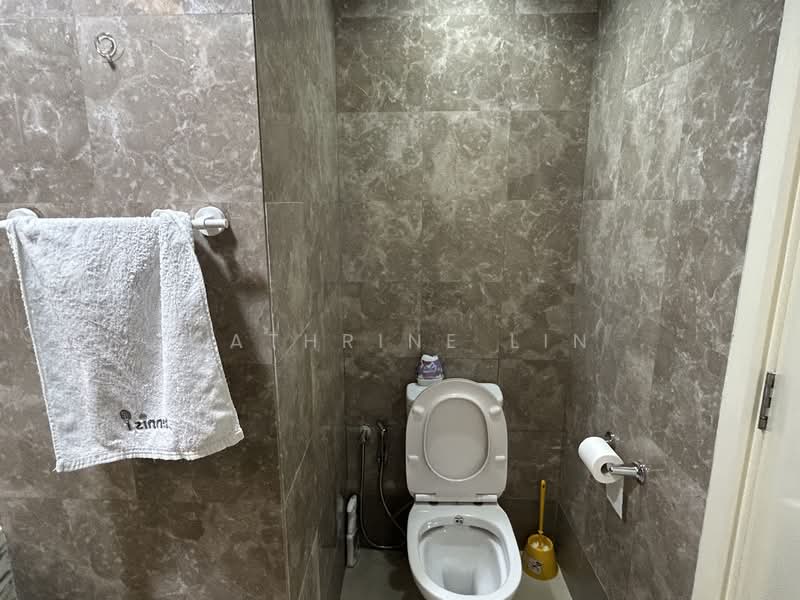 Kondominium untuk Disewa di Tiffani Kiara - Cathrine Lin - Bathroom - PropertyGuru.com.my