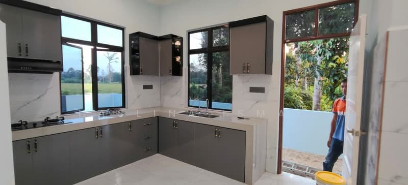 Rumah Banglo untuk Dijual di Pasir Mas (Kelantan) - Haslina Ismail - Kitchen - PropertyGuru.com.my