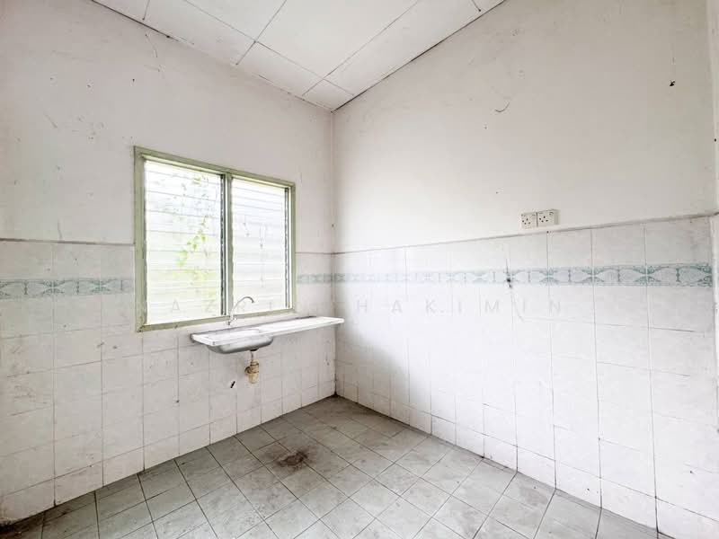Rumah Teres 1 Tingkat untuk Dijual di Alam Perdana (Puncak Alam) - Nazrin Hakimin - Kitchen - PropertyGuru.com.my