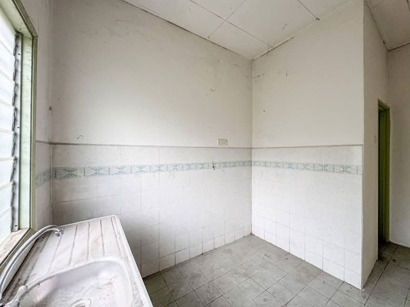 Rumah Teres 1 Tingkat untuk Dijual di Alam Perdana (Puncak Alam) - Nazrin Hakimin - Kitchen - PropertyGuru.com.my