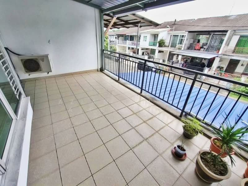 2-storey Terraced House for Sale in Taman Scientex Kulai (Sedenak) - Azlan Ismail aiproperty - Balcony - PropertyGuru.com.my