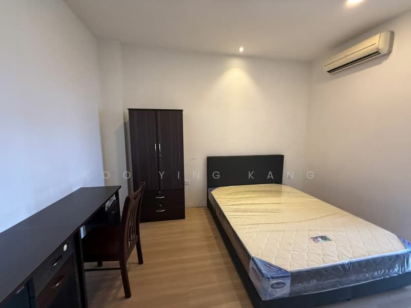 Untuk Dijual - D'Latour