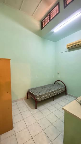 Rumah Teres 1 Tingkat untuk Dijual di Taman Pelangi Indah (Ulu Tiram) - Joan Sin - PropertyGuru.com.my