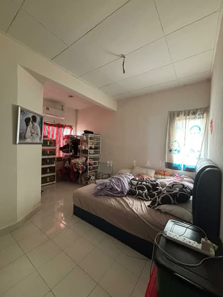 Rumah Teres 2 Tingkat untuk Dijual di Taman Sierra Perdana (Masai) - Jason Tan - Bedroom - PropertyGuru.com.my