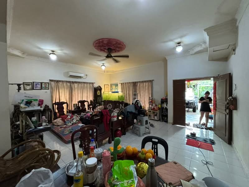 Rumah Teres 2 Tingkat untuk Dijual di Taman Sierra Perdana (Masai) - Jason Tan - Living Room - PropertyGuru.com.my