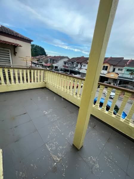 Rumah Teres untuk Dijual di Bandar Country Homes (Rawang) - Stella . - Balcony - PropertyGuru.com.my