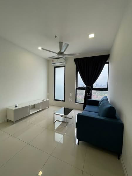 Servis Apartment untuk Disewa di Residential Suites @ HighPark - Huan Boon Liang - Living Room - PropertyGuru.com.my