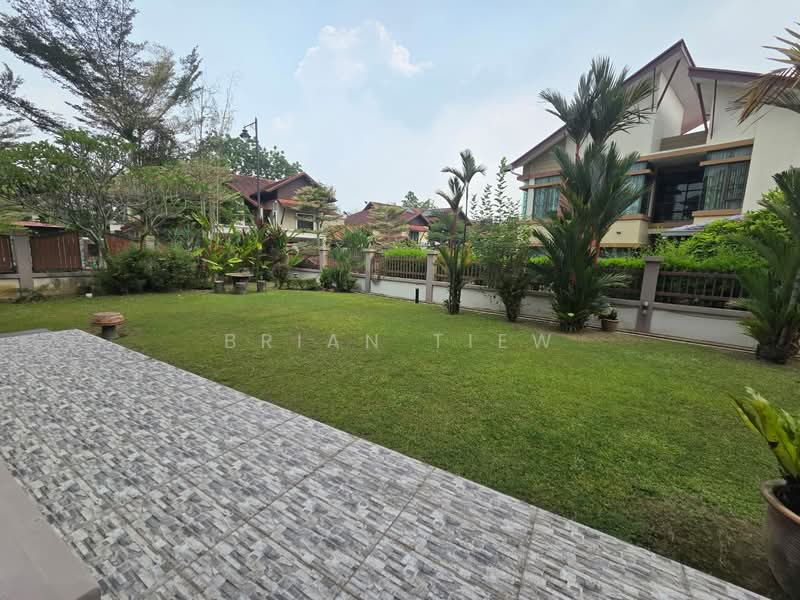 Bungalow for Rent in Bandar Kinrara (Selangor) - Brian Tiew - Garden - PropertyGuru.com.my