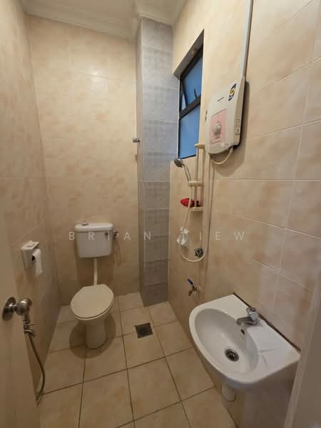 Bungalow for Rent in Bandar Kinrara (Selangor) - Brian Tiew - Bathroom - PropertyGuru.com.my
