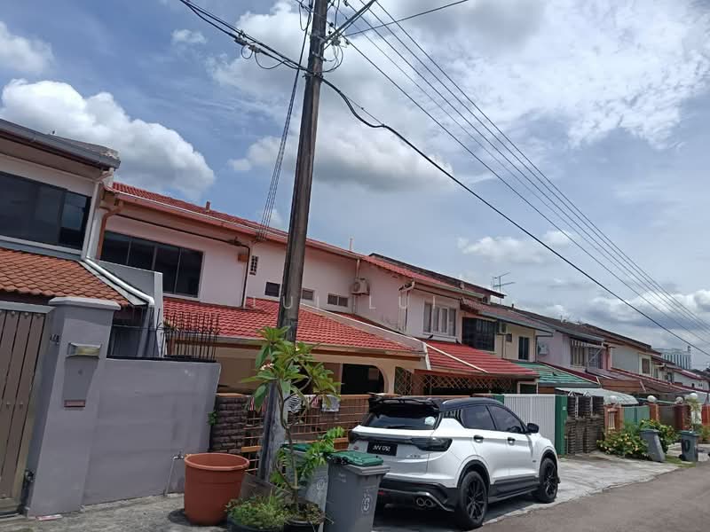 Rumah Teres 2 Tingkat untuk Disewa di Taman Pelangi (Johor Bahru) - Lui Lui - Exterior - PropertyGuru.com.my