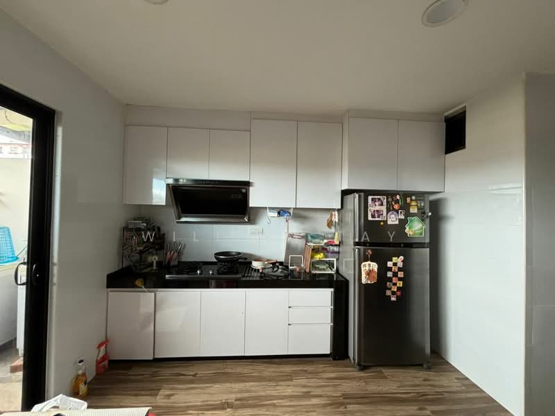 Cluster House for Sale in Taman Sutera Utama (Skudai) - William Tay - Kitchen - PropertyGuru.com.my