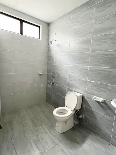 2-storey Terraced House for Sale in Taman Bestari Indah (Ulu Tiram) - Jason Tan - Bathroom - PropertyGuru.com.my