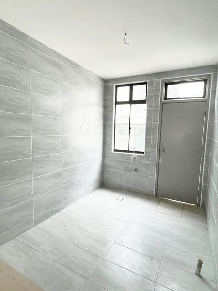 2-storey Terraced House for Sale in Taman Bestari Indah (Ulu Tiram) - Jason Tan - Interior - PropertyGuru.com.my