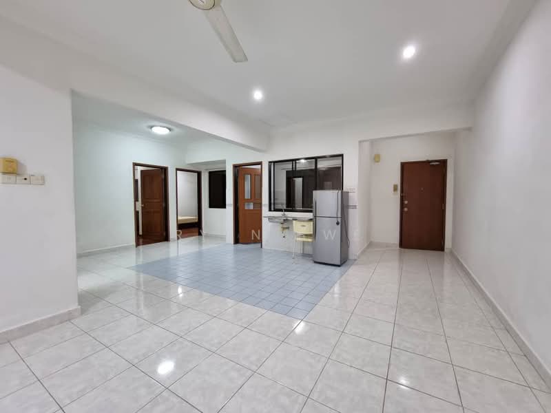 Condominium for Rent at Cyber Heights Villa - Ryan Swe - Living Room - PropertyGuru.com.my