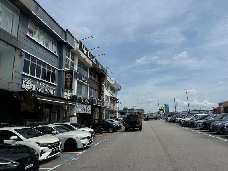 Kedai untuk Disewa di Skudai (Johor) - Max Loh - Exterior - PropertyGuru.com.my