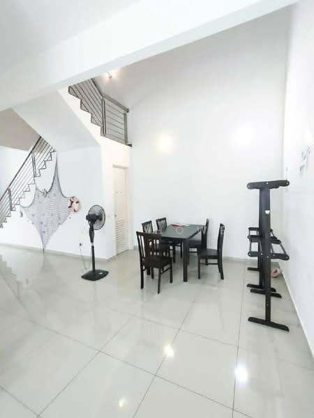 Cluster House for Sale in Bukit Indah (Iskandar Puteri (Nusajaya)) - Wee Howe - Dining Room - PropertyGuru.com.my