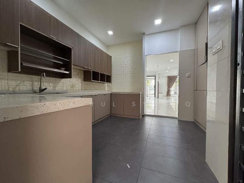 Rumah Teres 2 Tingkat untuk Dijual di Laman Glenmarie (Shah Alam) - Khairul Syafiq - Kitchen - PropertyGuru.com.my