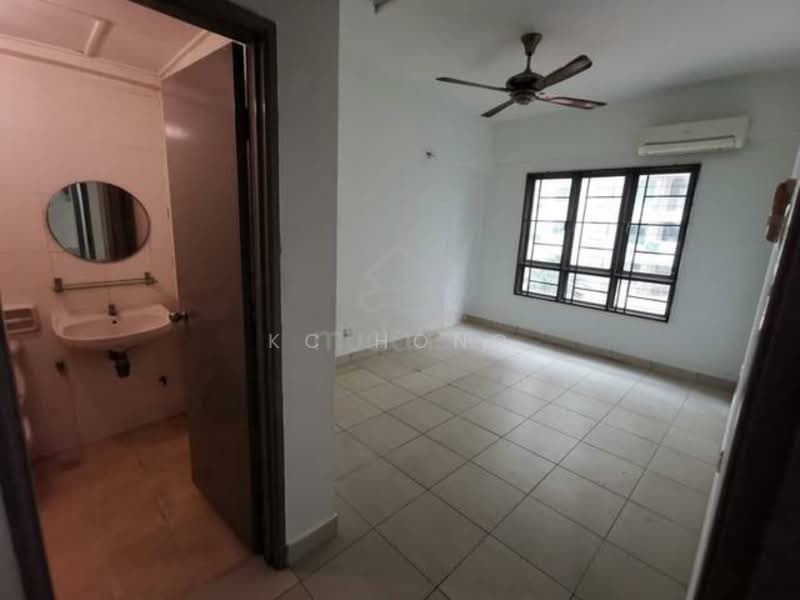Rumah Bandar untuk Dijual di Bandar Utama (Selangor) - KC Hong - Bathroom - PropertyGuru.com.my