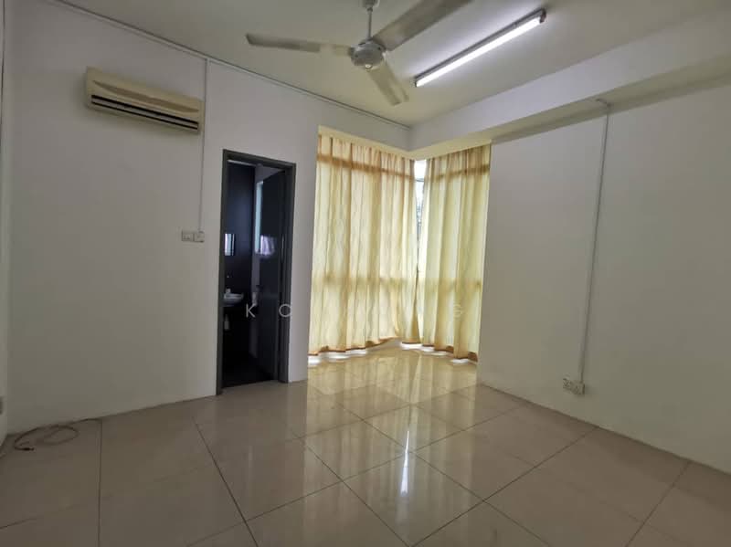 Rumah Bandar untuk Dijual di Bandar Utama (Selangor) - KC Hong - Interior - PropertyGuru.com.my