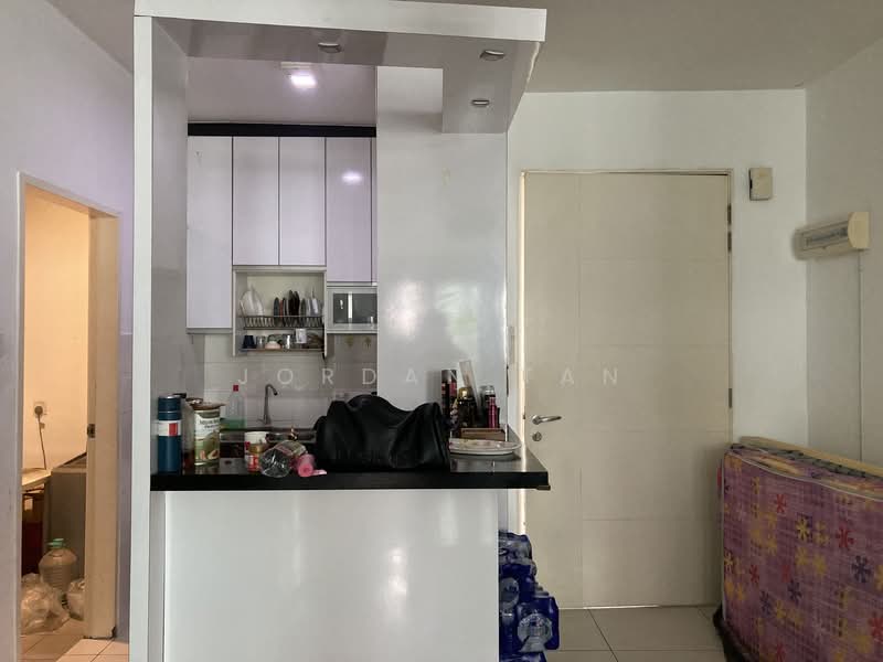 Servis Apartment untuk Dijual di Zeva @ Equine South - Jordan Tan - Kitchen - PropertyGuru.com.my
