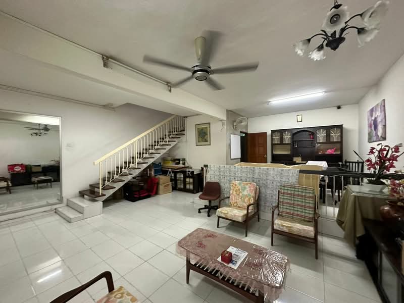 2-storey Terraced House for Sale in Damansara Kim (Petaling Jaya) - Richard Liew - Living Room - PropertyGuru.com.my