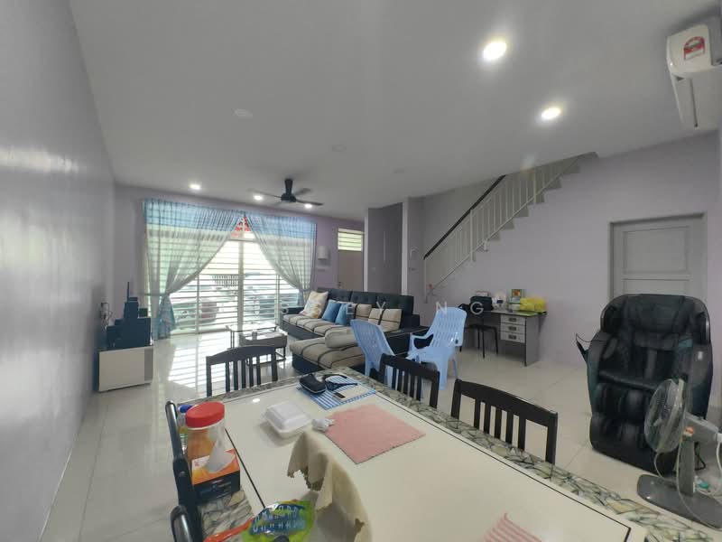 Rumah Teres 2 Tingkat untuk Dijual di Ipoh (Perak) - Jessey Ng - Living Room - PropertyGuru.com.my