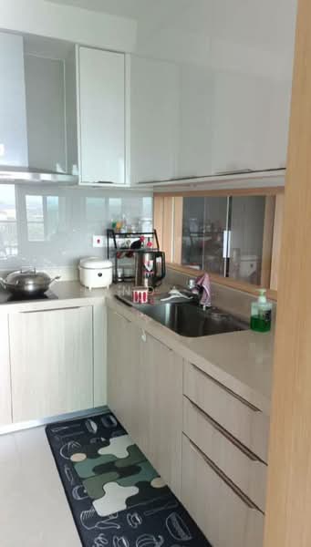 Service Residence for Sale at Southern Marina Residences - Linda . - Kitchen - PropertyGuru.com.my