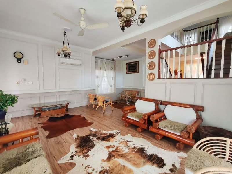 Banglo Pautan untuk Dijual di Taman Putri Kulai (Kulai) - Azlan Ismail aiproperty - Living Room - PropertyGuru.com.my