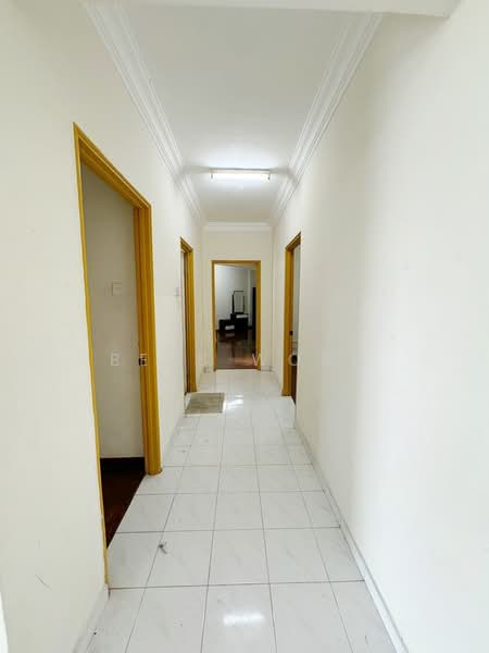 Pangsapuri untuk Disewa di Seri Mutiara Apartment - Bess Wong - Corridor - PropertyGuru.com.my